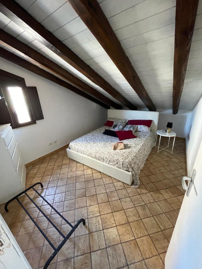La Mansarda Dei Mori Appartement Catánia Buitenkant foto