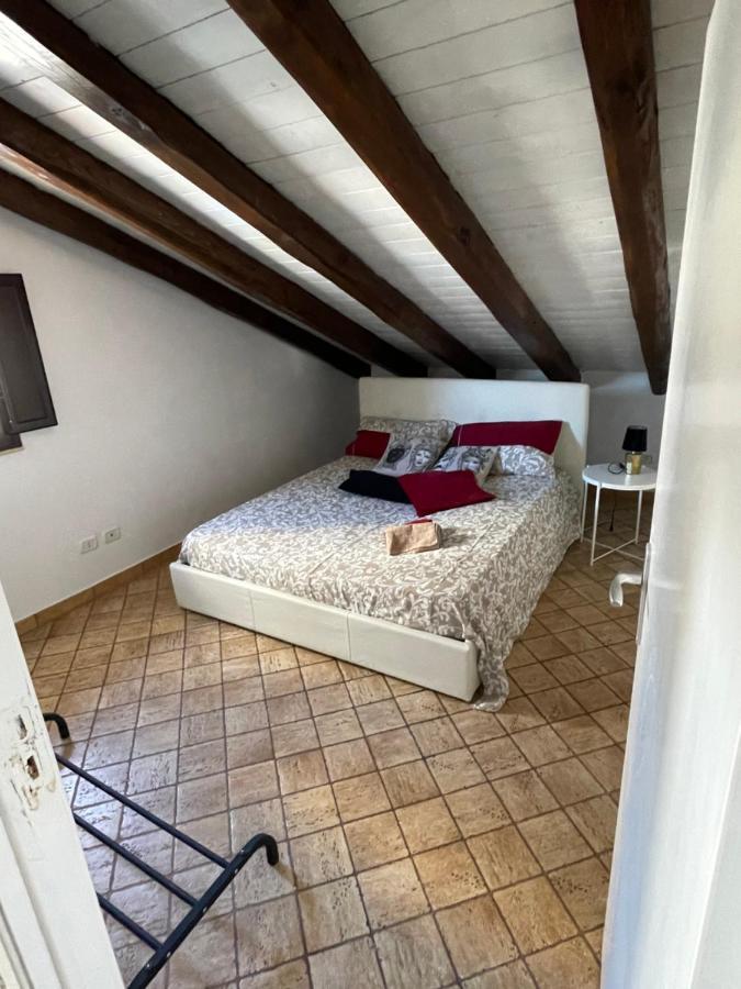 La Mansarda Dei Mori Appartement Catánia Buitenkant foto